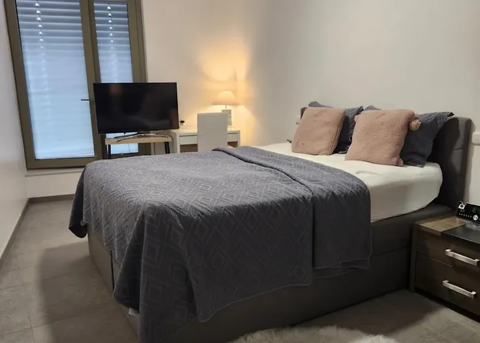 Nike Pallas 2 Beds Apartamento