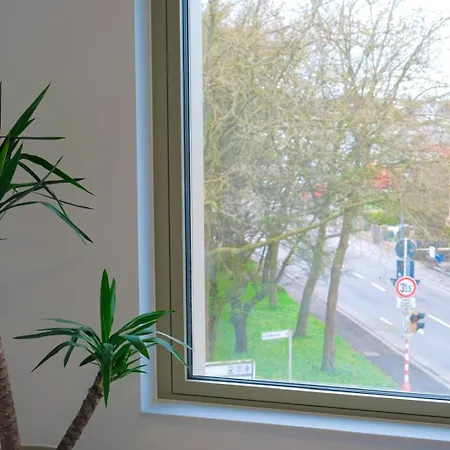 Nike Pallas 2 Beds * Luxemburg