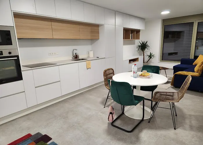 Nike Pallas 2 Beds Апартаменты *